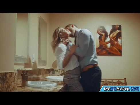 ❤️ Kad te prsata plavuša zavede u javnom zahodu Jebeni video kod nas ❤